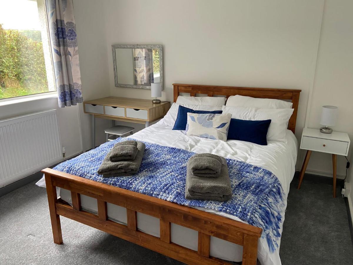 4 Bedroom In Peaceful Countryside With Log Burner - Talar Deg, Capel Madog Holiday home